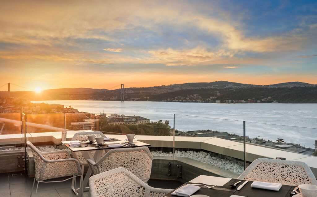 16 Roof at Swissotel Bosphorus (1)