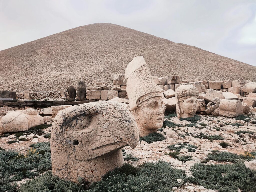 mountain nemrut (5)